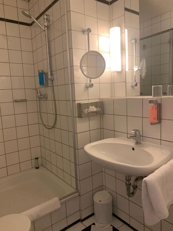 Hotel Saechsischer Hof Meiningen Buitenkant foto