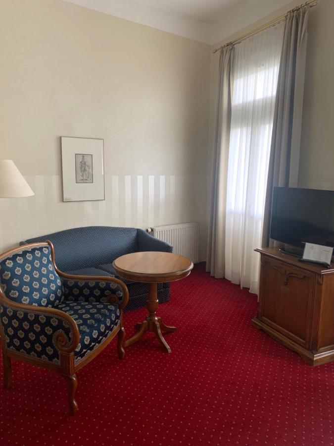 Hotel Saechsischer Hof Meiningen Buitenkant foto