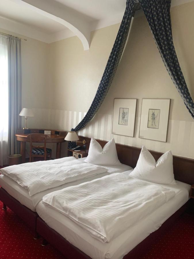 Hotel Saechsischer Hof Meiningen Buitenkant foto