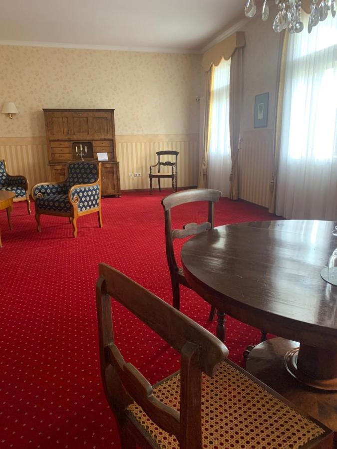 Hotel Saechsischer Hof Meiningen Buitenkant foto